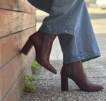 Christies Shoes - Δερμάτινα μποτάκια με μυτερό μπροστινό τελείωμα και Τακούνι "Κλεψύδρα"