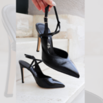 Χειροποίητες slingback γόβες λουστρίνι μαύρο - Zelios - Image 3